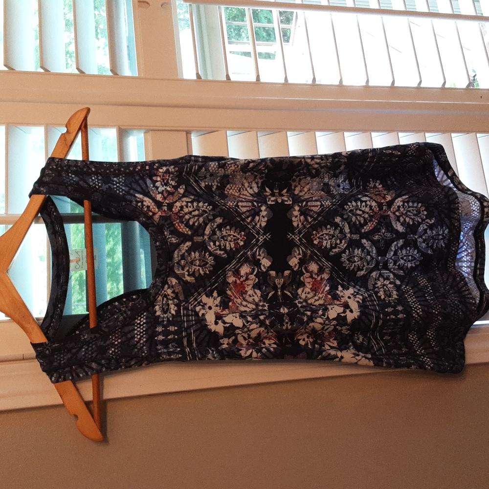 Calia by Carrie Underwood Tank